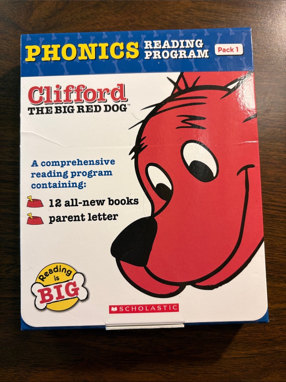 Scholastic Clifford The Big Red Dog Phonics Reading Program - pack 1